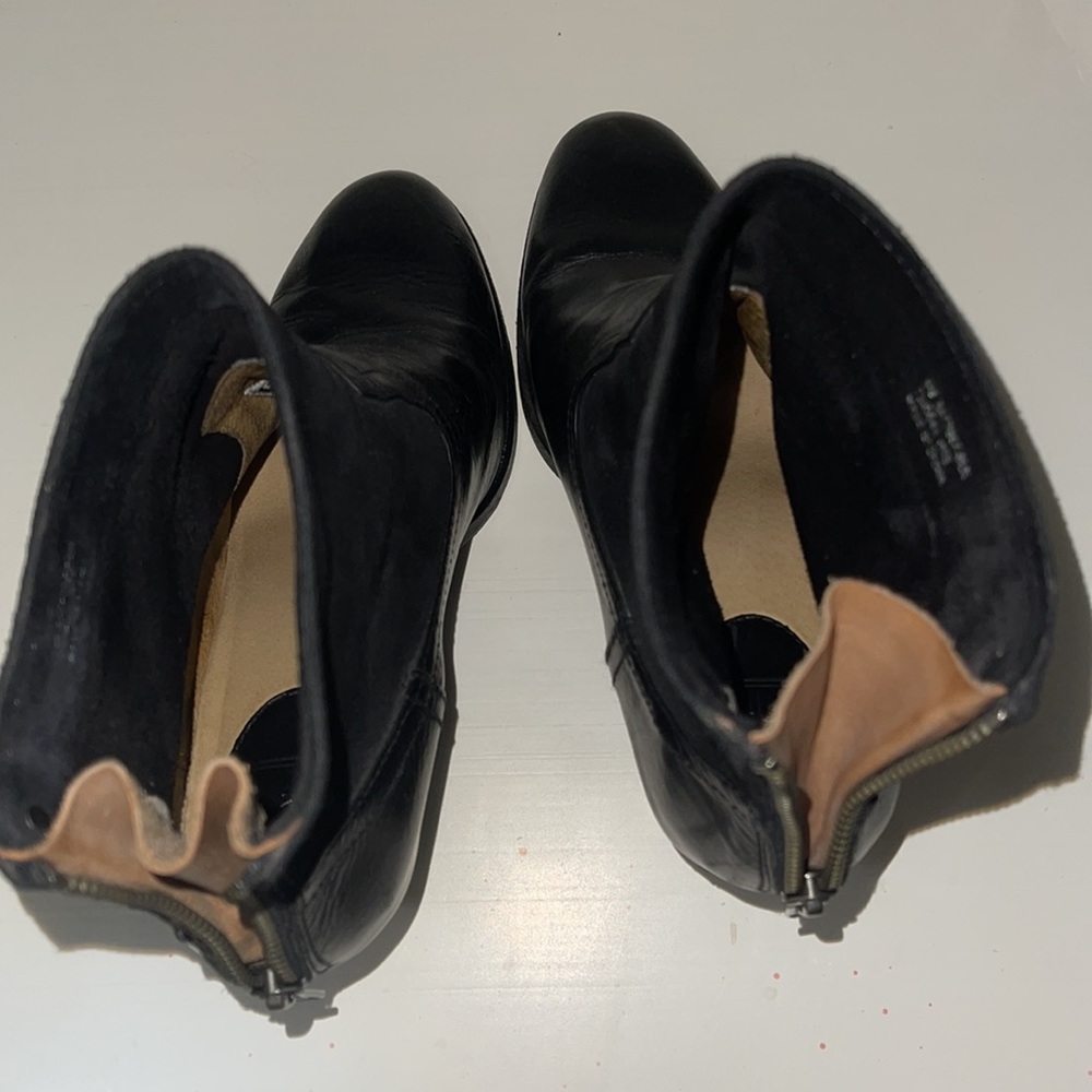 Frye bootie - Picture 7 of 15